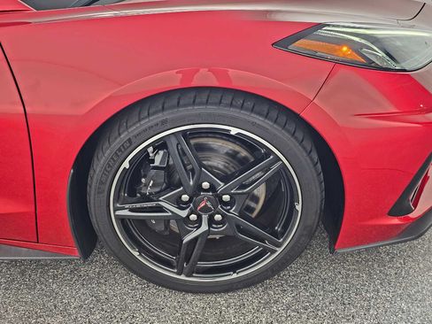 Used 2023 Chevrolet Corvette Stingray Convertible w/ Z51 Performance Package RWD image 9