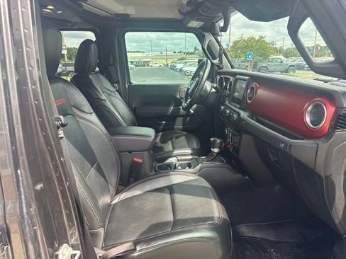 Used 2022 Jeep Gladiator Rubicon w/ LED Lighting Group AWD/4WD image 27