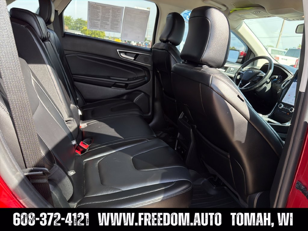 Used 2022 Ford Edge Titanium AWD/4WD image 31