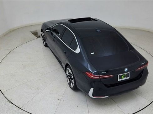 Used 2025 BMW 540i xDrive image 83