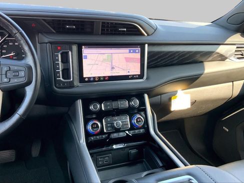 Used 2021 GMC Yukon Denali w/ Denali Ultimate Package AWD/4WD image 6