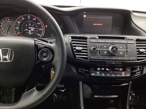 Used 2016 Honda Accord Sport image 32