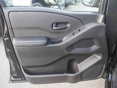 New 2026 Nissan Frontier S image 22