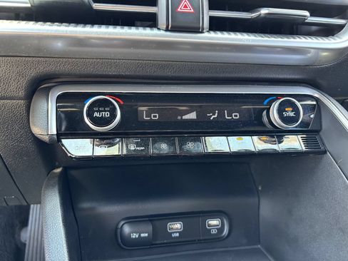 Used 2022 Kia K5 GT-Line AWD/4WD image 23