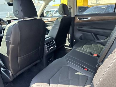 New 2026 Volkswagen Atlas SE image 12