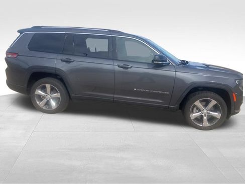 Used 2021 Jeep Grand Cherokee L Limited AWD/4WD image 12