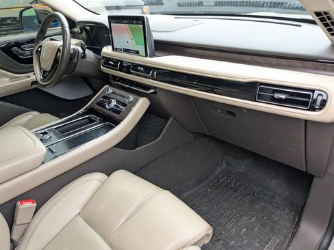 Used 2023 Lincoln Aviator Reserve w/ Equipment Group 201A image 24