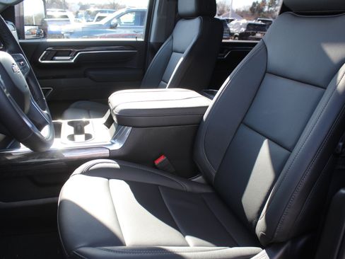 New 2026 Chevrolet Silverado 2500 LTZ w/ LTZ Premium Package image 9