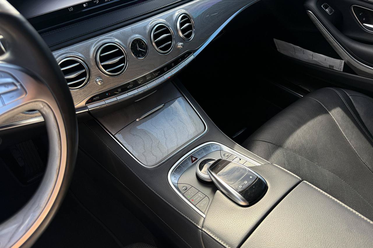 Used 2016 Mercedes-Benz S 550 Sedan w/ Premium Package image 16