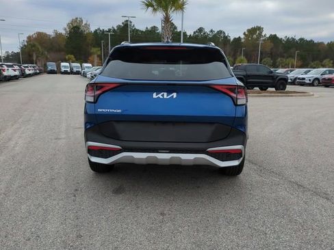 Used 2025 Kia Sportage EX w/ Premium Package image 5