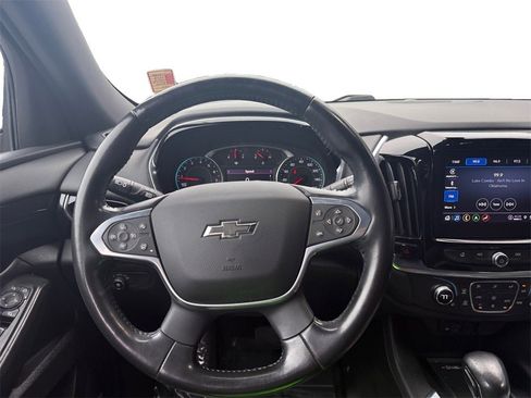 Used 2022 Chevrolet Traverse RS w/ LPO, Floor Liner Package image 12