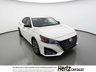 Used 2025 Nissan Altima 2.5 SV FWD video 1
