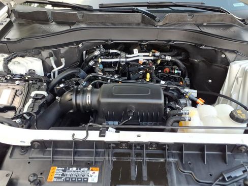 Used 2023 Ford Explorer XLT w/ Equipment Group 202A AWD/4WD image 28