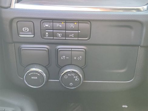 Used 2026 Chevrolet Tahoe LS image 18