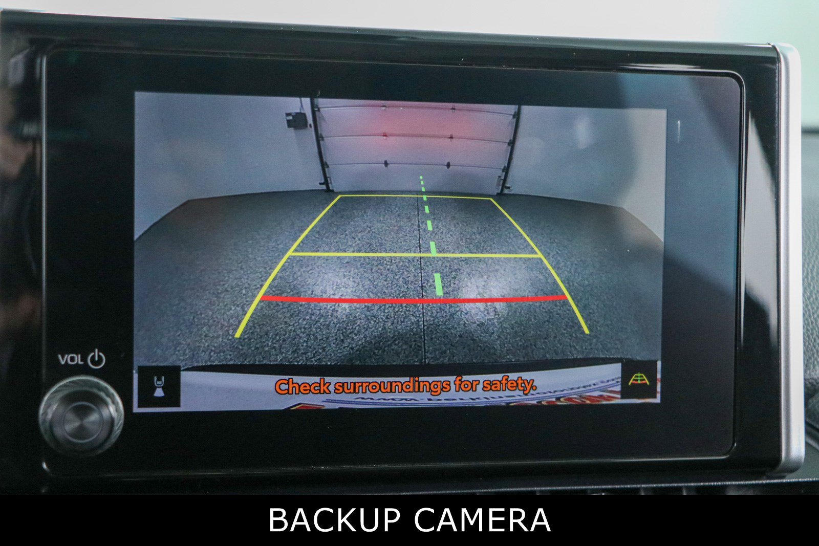 Used 2025 Toyota RAV4 XLE FWD image 19