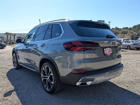 New 2026 BMW X5 xDrive40i w/ Climate Comfort Package image 7