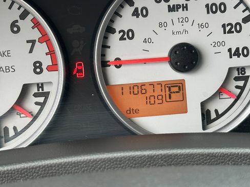 Used 2014 Nissan Frontier PRO-4X w/ Pro-4x Luxury Package image 9