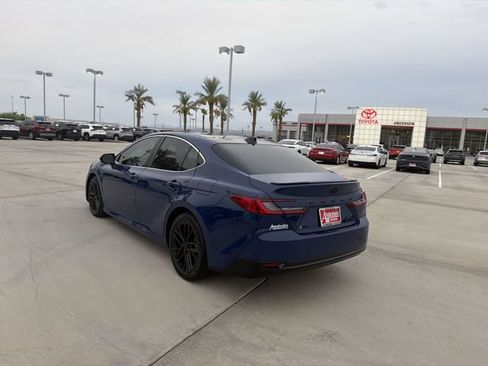 Used 2026 Toyota Camry XLE w/ Premium Plus Package FWD image 7