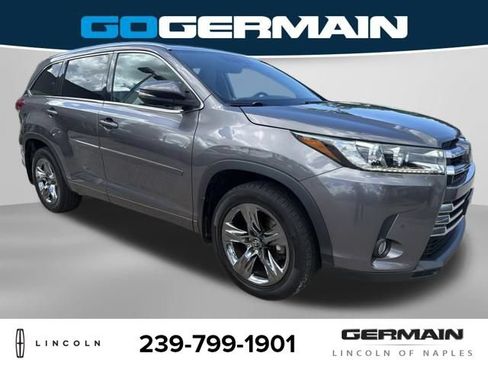 Used 2018 Toyota Highlander Limited Platinum AWD/4WD image 9