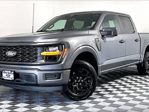 Used 2025 Ford F150 STX RWD image 2