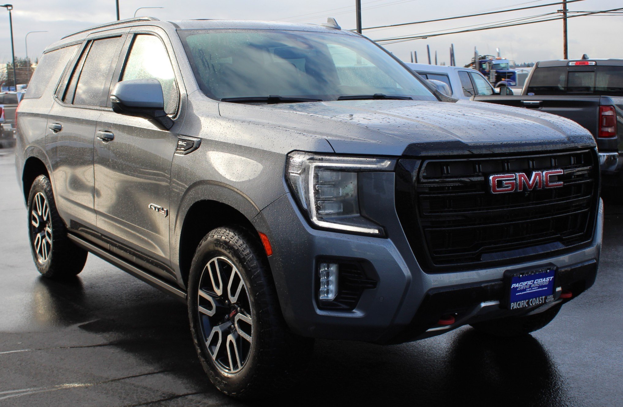 Used 2021 GMC Yukon AT4 w/ Rear Media and Nav Package AWD/4WD image 7