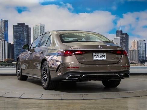 New 2026 Mercedes-Benz E 350 4MATIC Sedan image 9
