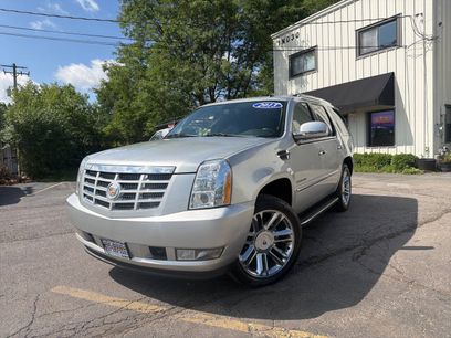 Used 2013 Cadillac Escalade Luxury