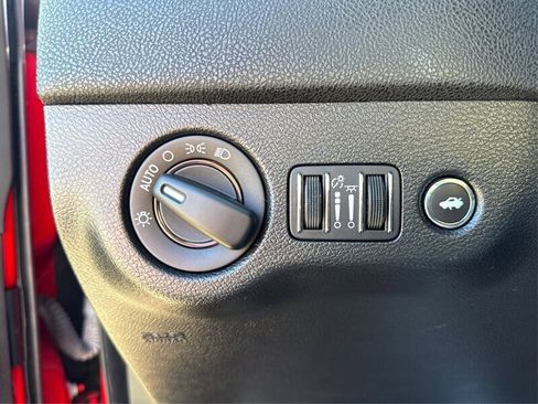 Used 2021 Dodge Charger SXT w/ Leather Interior Group image 31