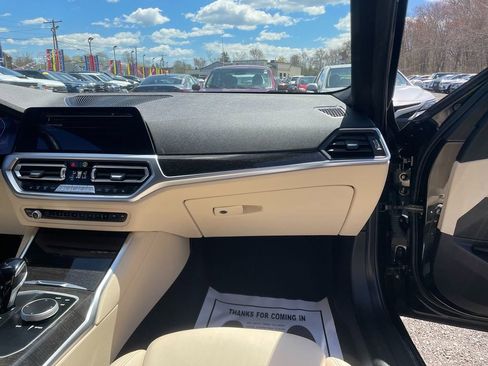 Used 2022 BMW 330i xDrive Sedan w/ Premium Package AWD/4WD image 29