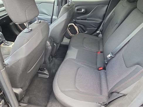 Used 2016 Jeep Renegade 75th Anniversary FWD image 12