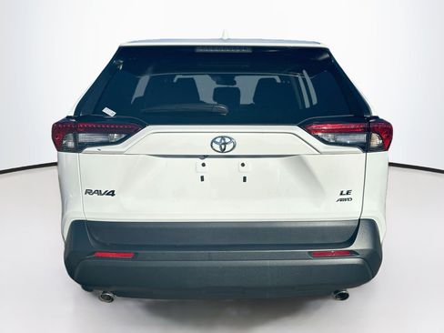 Used 2025 Toyota RAV4 LE AWD/4WD image 7