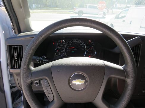 Used 2024 Chevrolet Express 2500 w/ Driver Convenience Package image 5