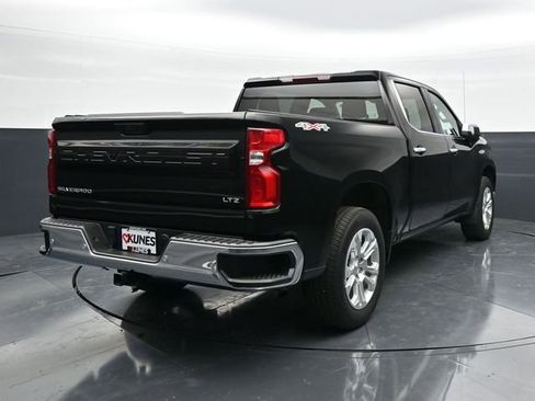Used 2024 Chevrolet Silverado 1500 LTZ AWD/4WD image 7