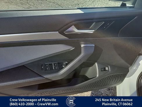 New 2026 Volkswagen Jetta SE image 28