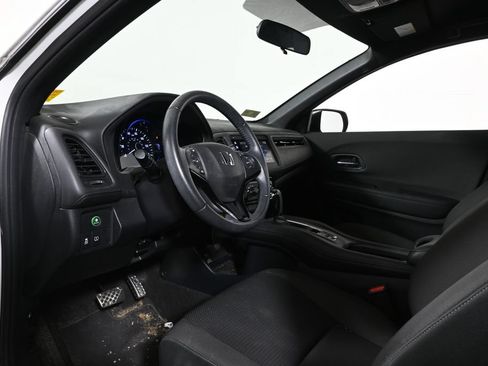 Used 2022 Honda HR-V Sport image 4