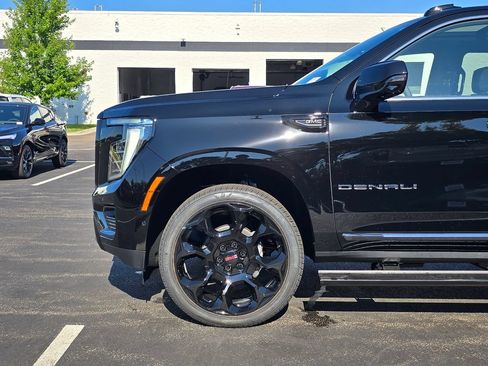 New 2026 GMC Yukon XL Denali Ultimate AWD/4WD image 37