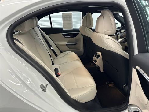 Used 2024 Mercedes-Benz C 300 Sedan image 16