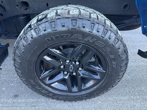 Used 2022 Chevrolet Silverado 1500 LT Trail Boss image 10