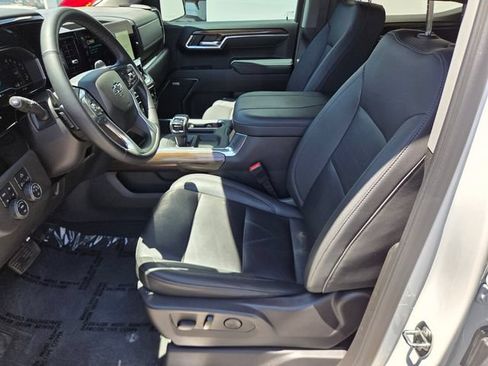 Certified 2024 Chevrolet Silverado 1500 LT Trail Boss w/ Convenience Package II AWD/4WD image 10