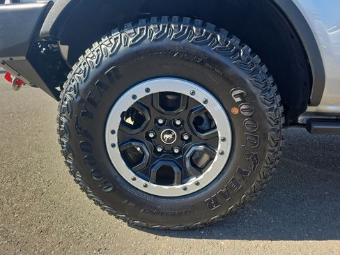 Certified 2023 Ford Bronco Badlands image 14