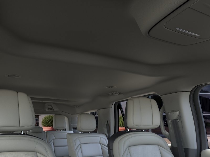 New 2026 Lincoln Navigator Premiere AWD/4WD image 22