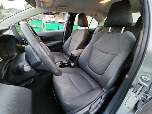 Used 2022 Toyota Corolla LE image 13