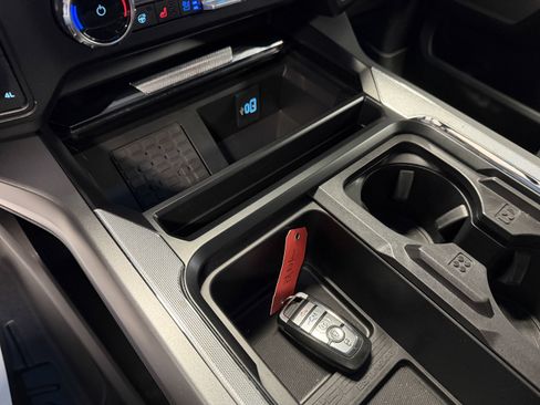 Used 2024 Ford F250 Lariat w/ Sport Appearance Package image 13