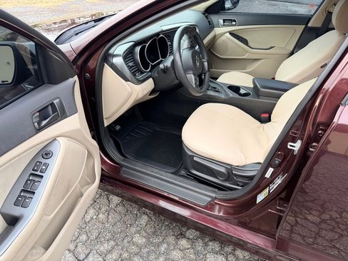 Used 2015 Kia Optima LX image 11