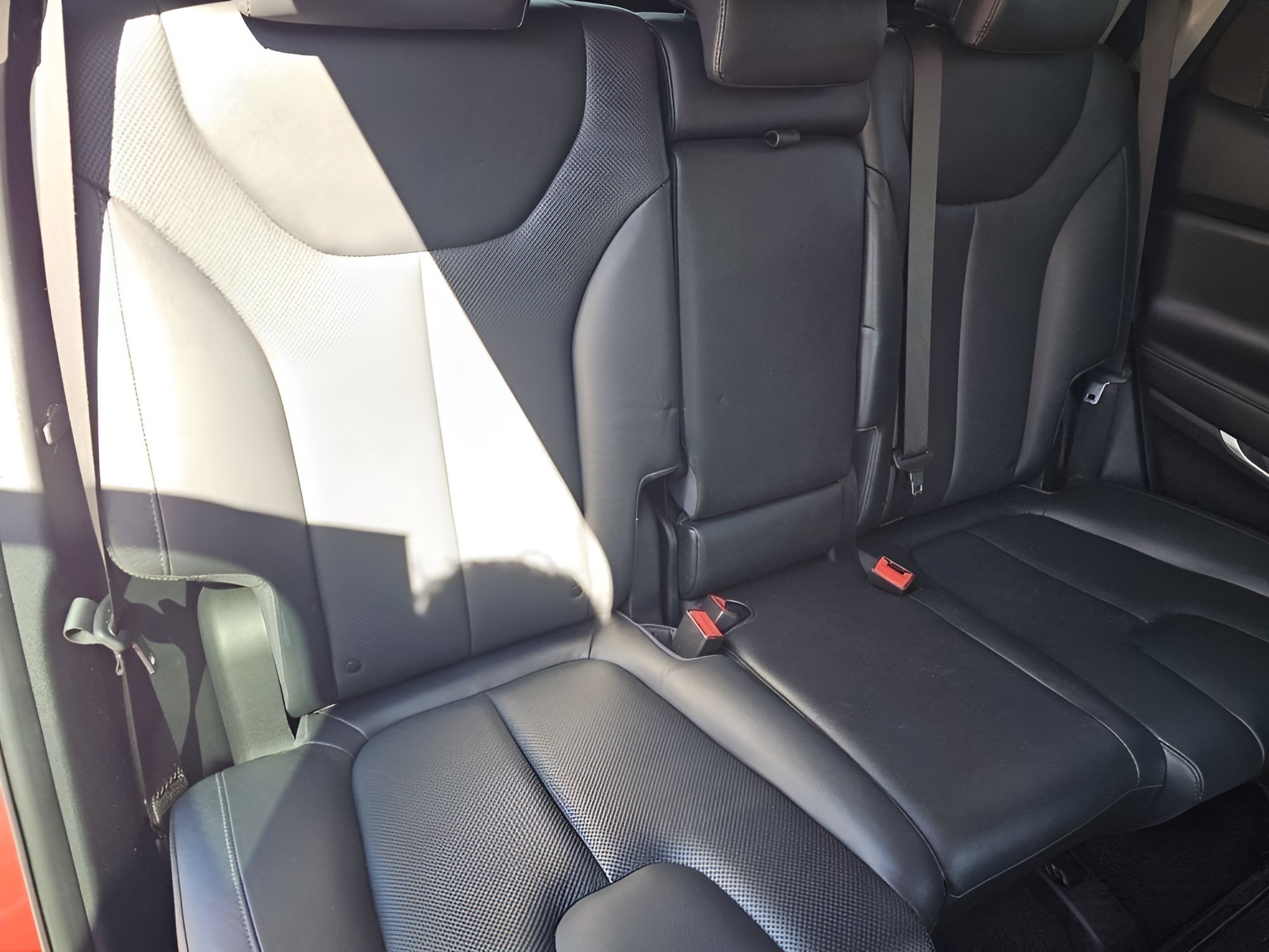 Used 2020 Hyundai Santa Fe Limited AWD/4WD image 28