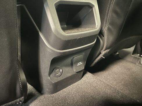 Used 2024 Ford Ranger Lariat w/ Advanced Towing Package image 24