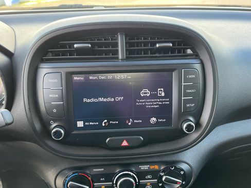 Used 2023 Kia Soul LX w/ Option Group 015 image 21