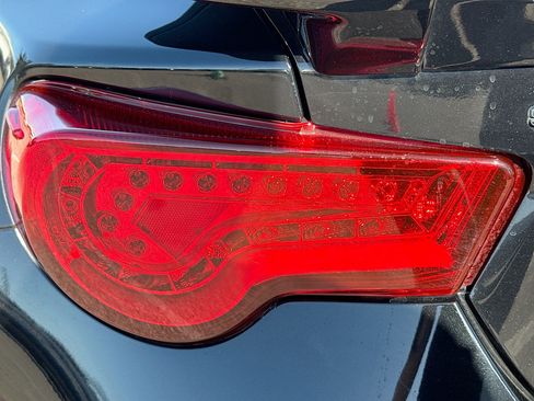 Used 2014 Subaru BRZ Limited image 10