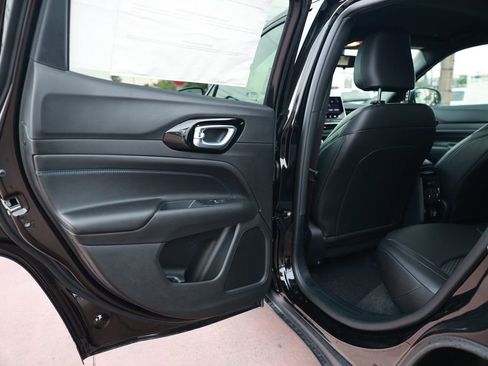 New 2026 Jeep Compass Latitude image 30