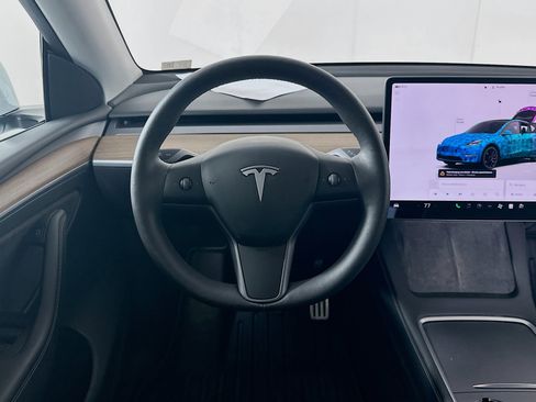 Used 2023 Tesla Model Y Performance image 17